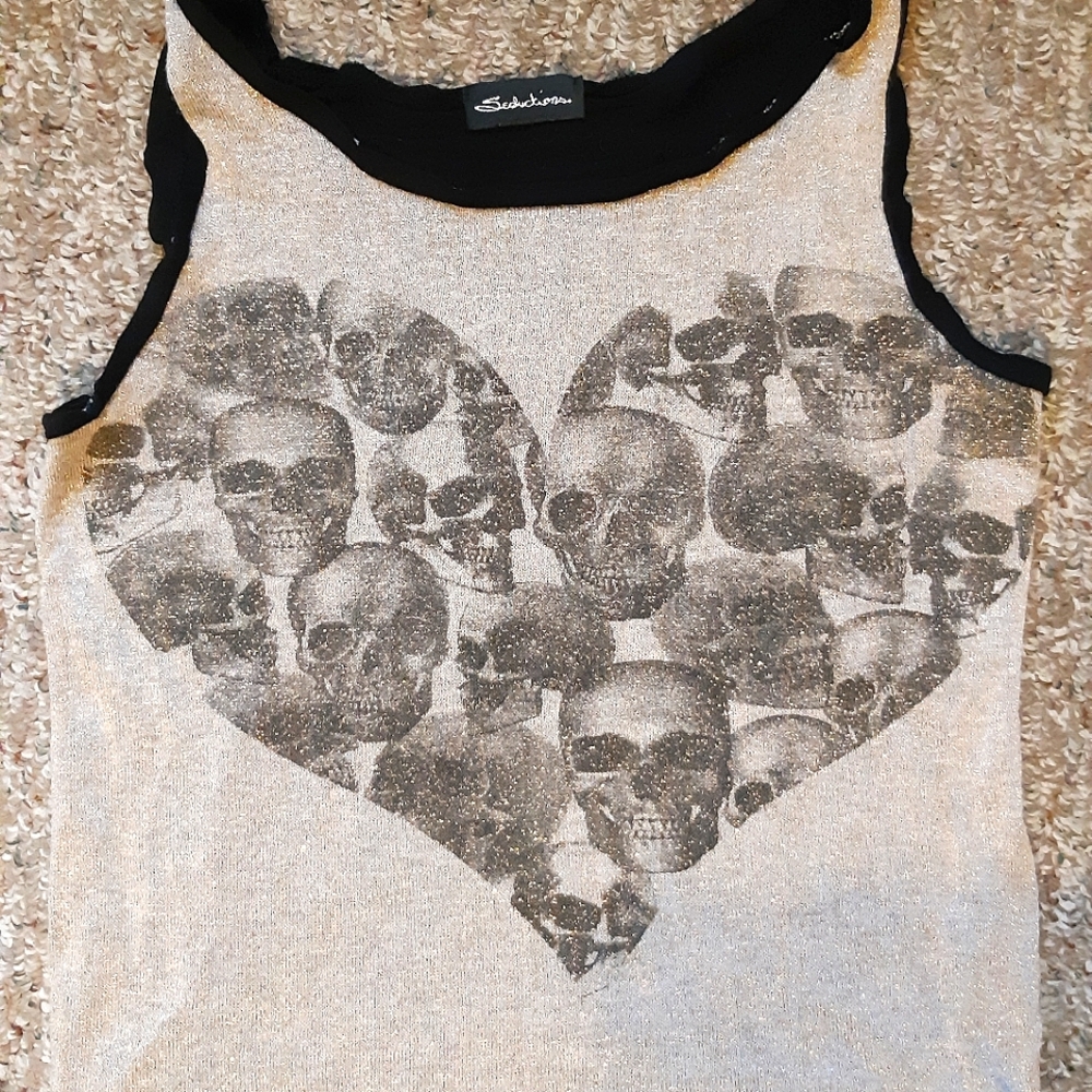 Skull Tank